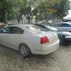 Mitsubishi Galant