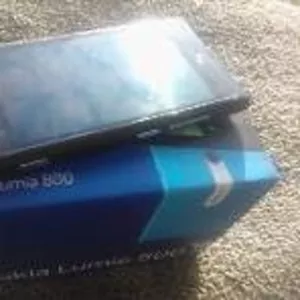 Nokia Lumia 800. Телефон новый,  черный! 