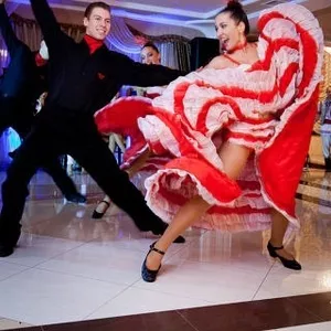 Танцоры на свадьбах Dansatori la nunti ! Latino Show (+373)69 272-642