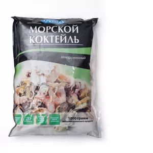 Морепродукты: филе кальмара,  креветки королевские тигровые. 