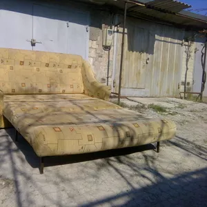 Разборный раскладной диван в хорошем состоянии недорого