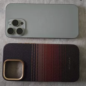 Продам Apple iPhone 16 Pro Max 256 ГБ  цвет Натуральный Титан