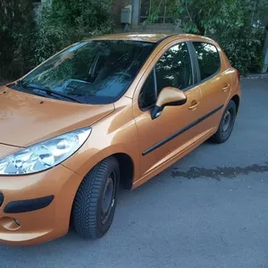 Продаётся ухоженный Пежо от собственника.