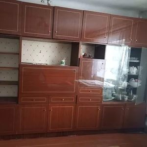 Продам стенку б/у недорого,  срочно.